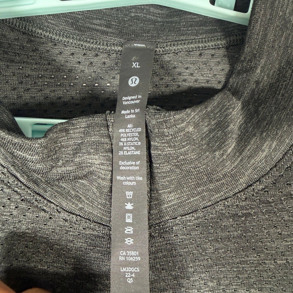 Lululemon Metal Vent Tech 1/2 Zip Mens XL Black Heathered Pullover Running Shirt - Picture 5 of 8
